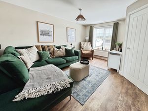 Photo 8- click for photo gallery